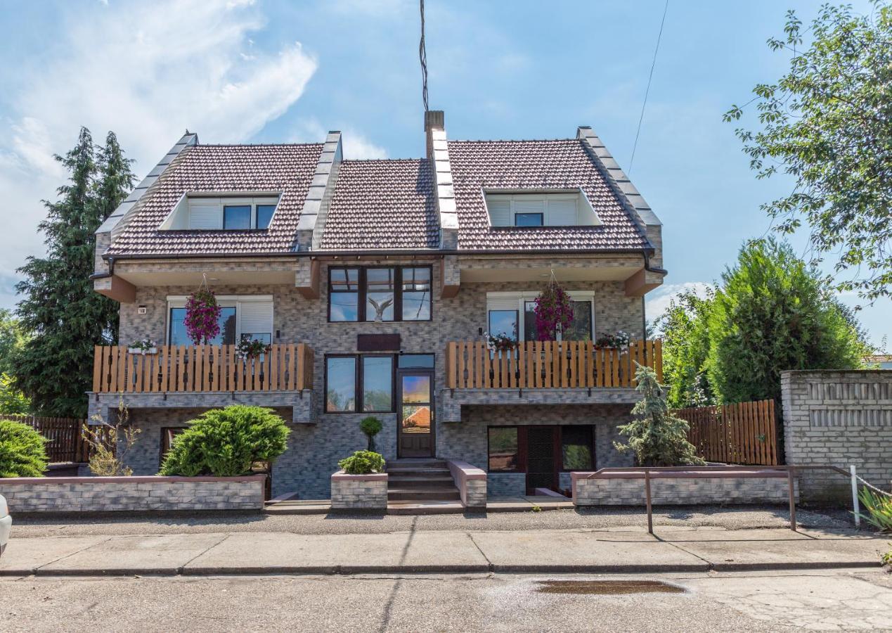Fortuna Vendégház Kiskunhalas Exterior foto